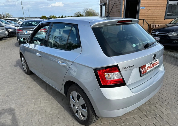 Skoda Fabia cena 33600 przebieg: 52000, rok produkcji 2017 z Działoszyn małe 596
